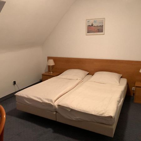 Waldhotel Hensel'S Felsenkeller Frankfurt nad Menem Zewnętrze zdjęcie